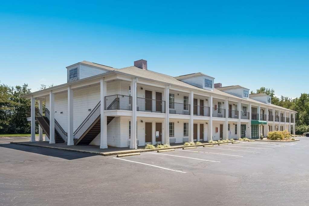 Quality Inn Decherd Exterior photo